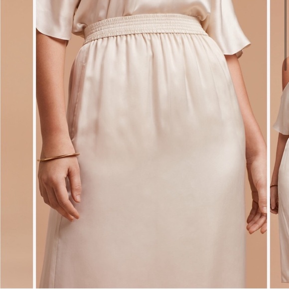SOLD Aritzia Wilfred Contexte Skirt - Picture 3 of 4